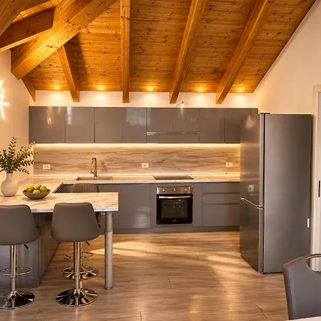 Casa Flavia - *