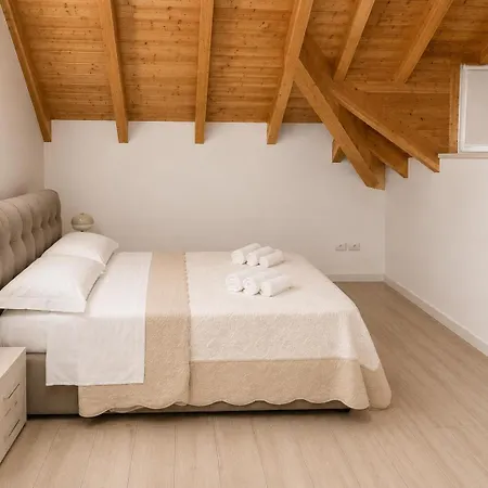 Casa Flavia - Apartamento *